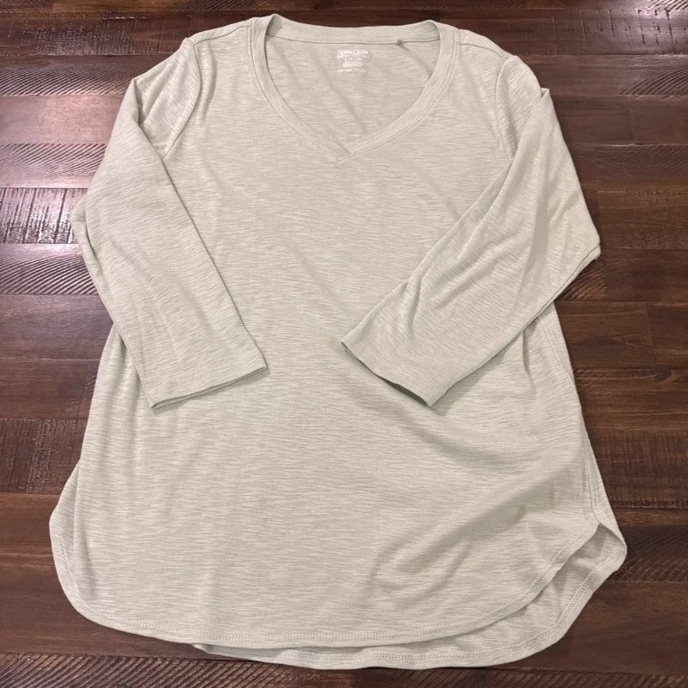 Kirkland Signature V-Neck Top Small Sage Green Excellent 3/4 Sleeve Slub Knit